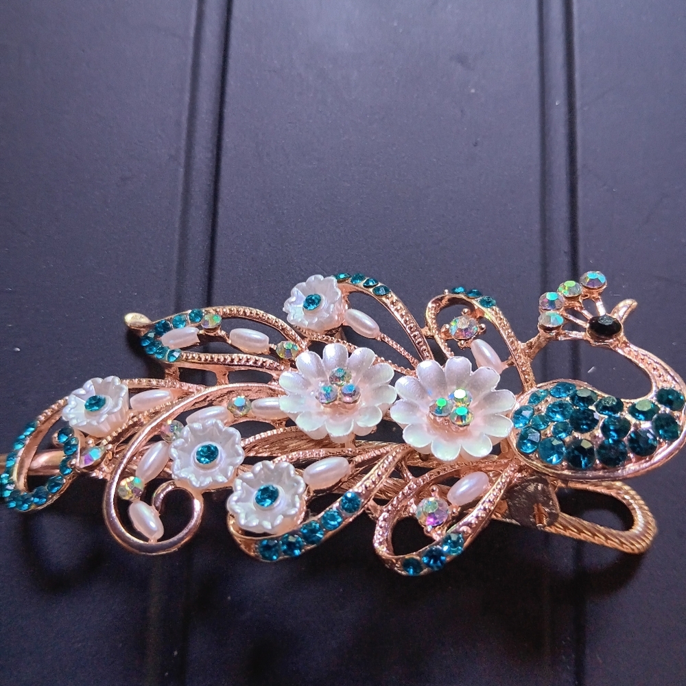 Costume jeweled hair clip Peacock design